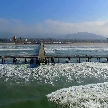prx à praia com piscina Mongaguá Esterno foto